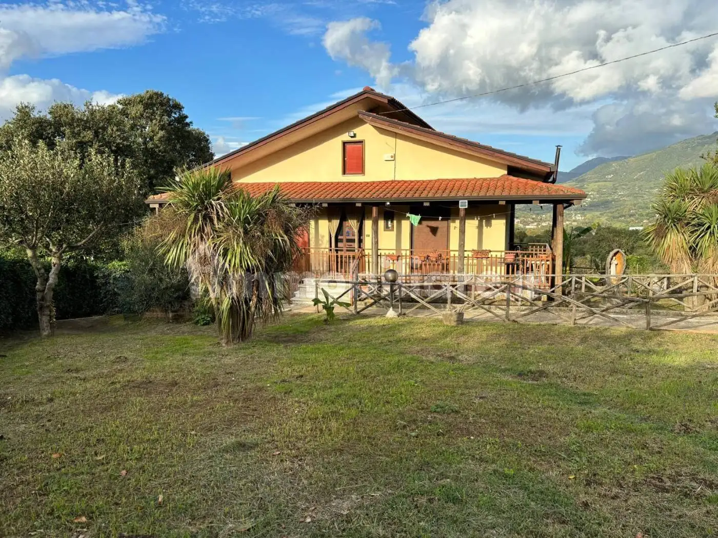 Villa in vendita a Aiello del Sabato