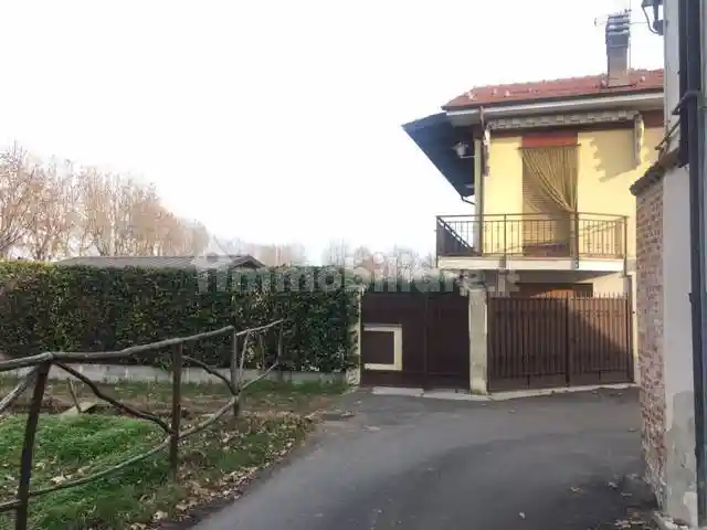 Casa indipendente in vendita a Cherasco