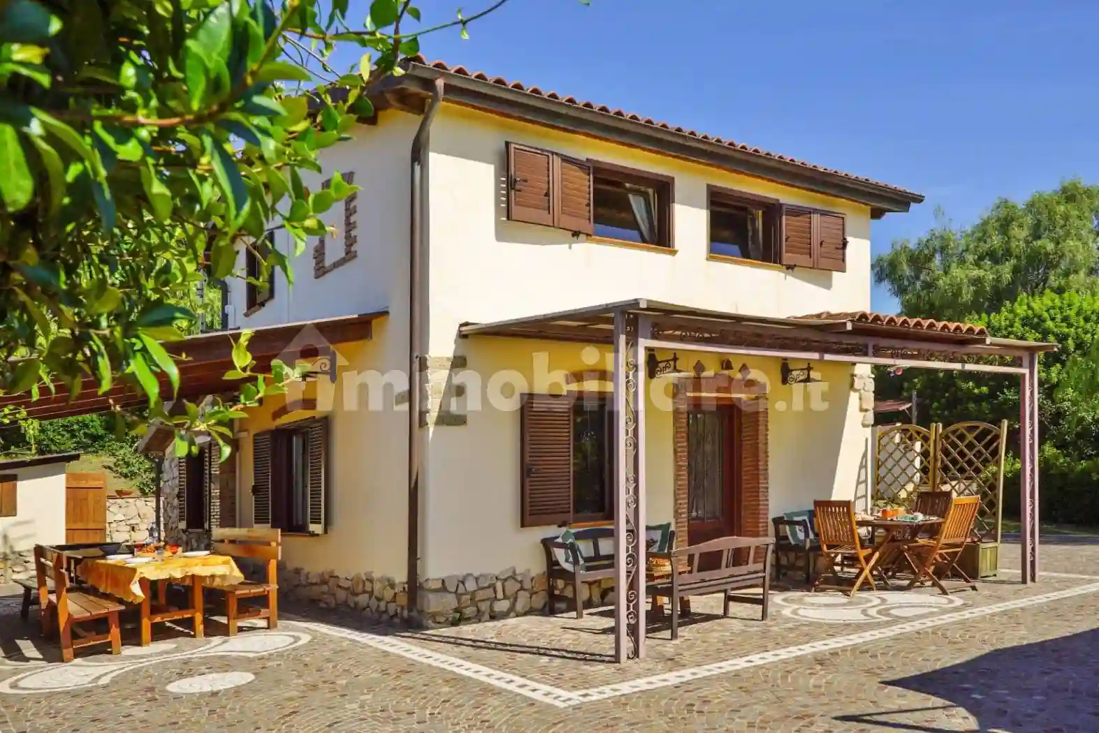 Villa - foto 2