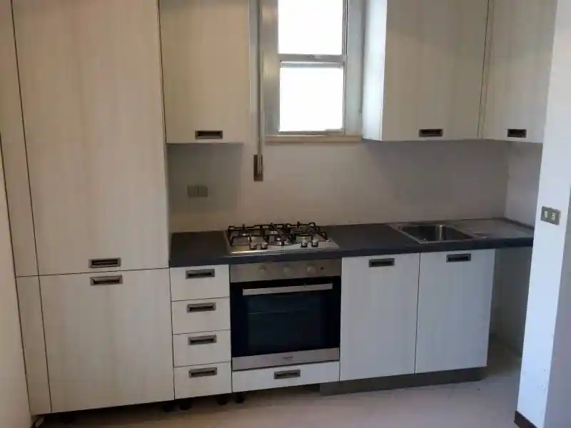 Trilocale buono stato, terzo piano, Centro, Gabicce Mare - foto 2