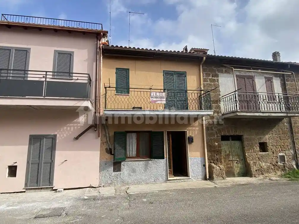 Casa indipendente in vendita a Vejano