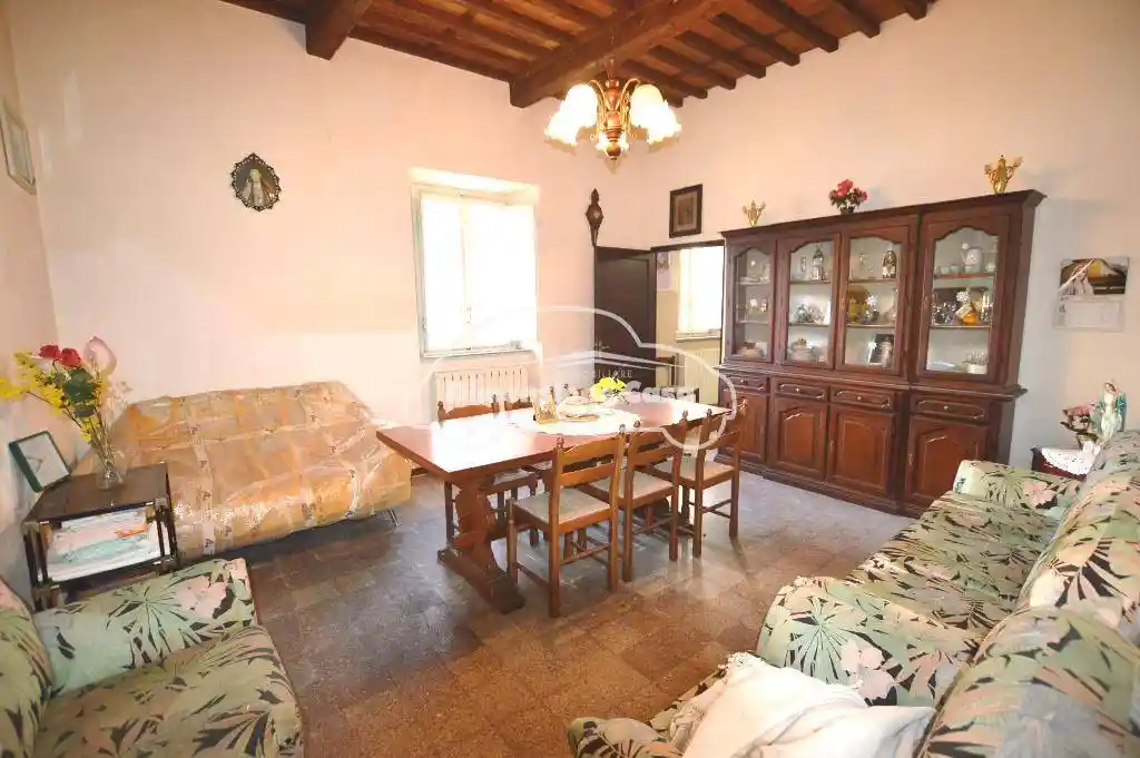 Casa indipendente in vendita a Lucca