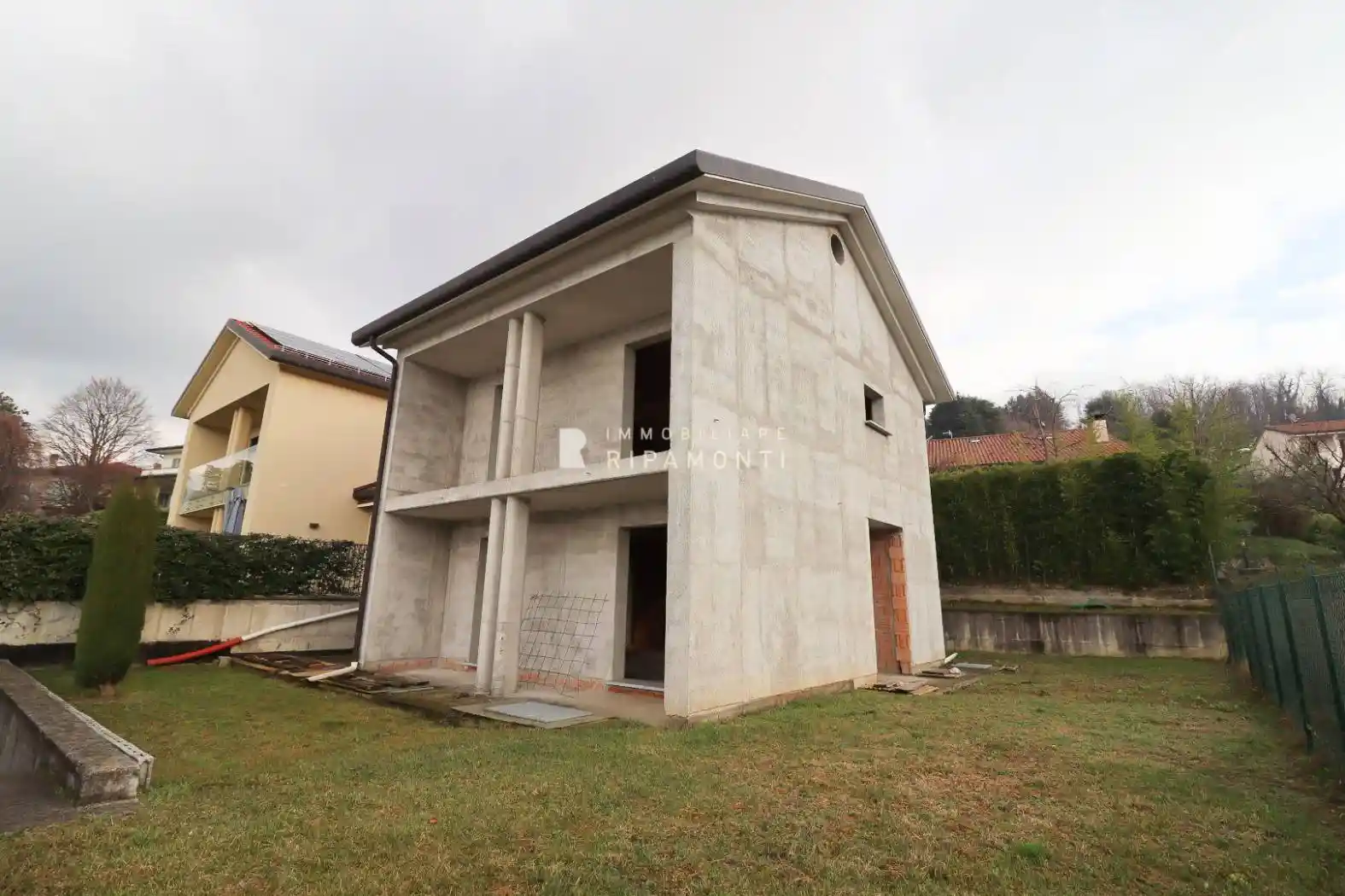Villa in vendita a Oggiono