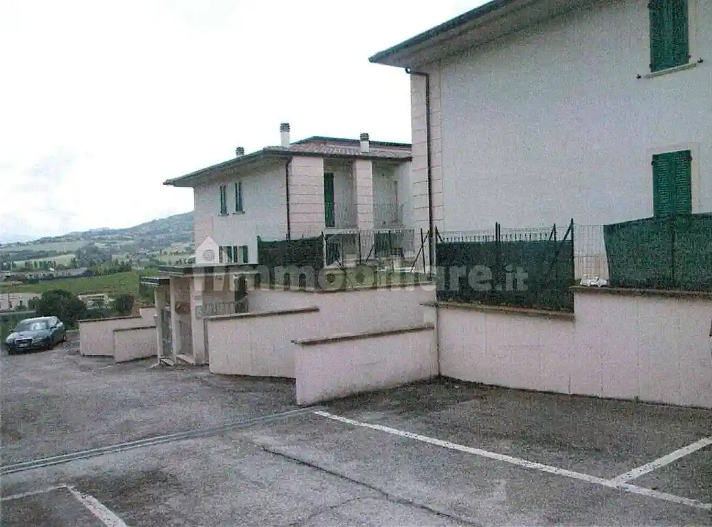 Appartamento in vendita a Fossato di Vico