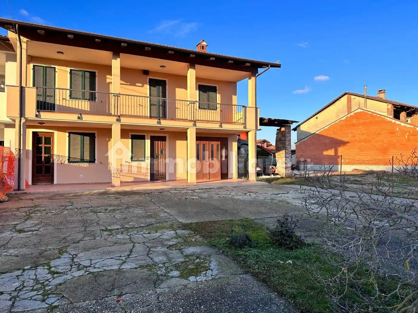 Villa in vendita a Cherasco