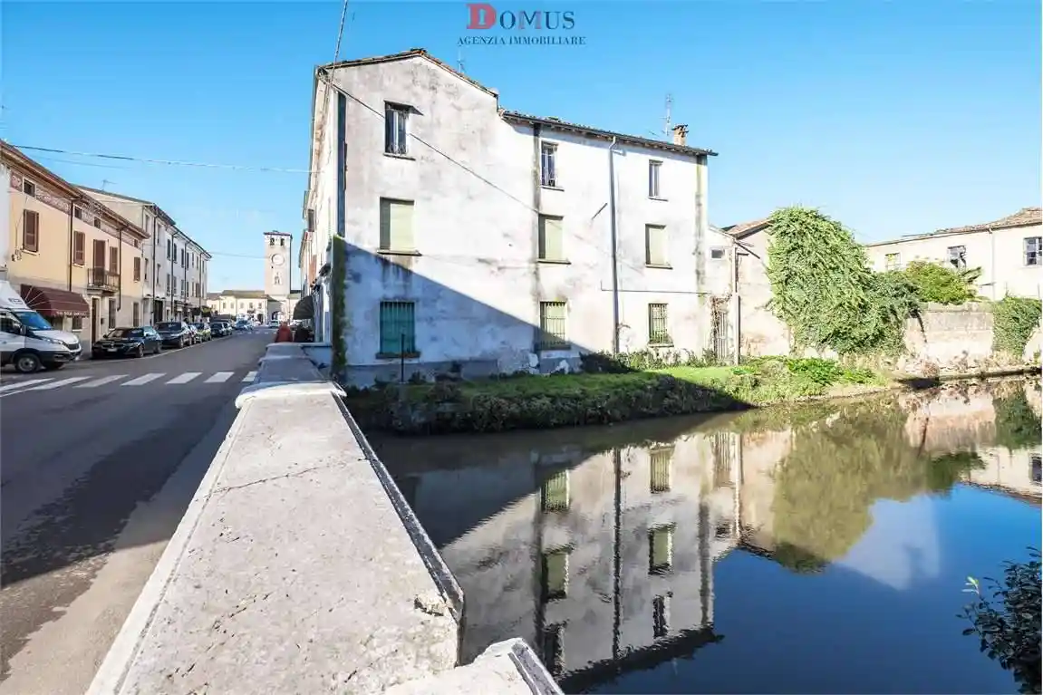 Palazzo - Edificio in vendita a Canneto sull'Oglio