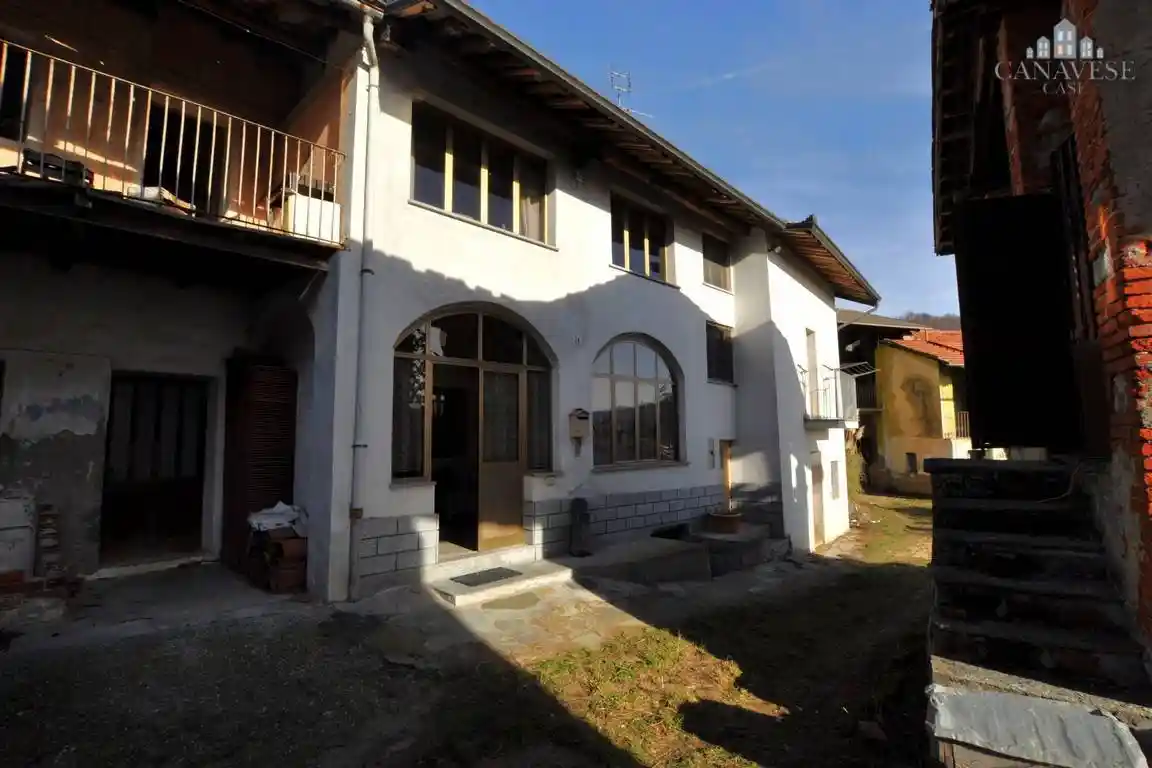 Casa indipendente in vendita a Cuorgnè