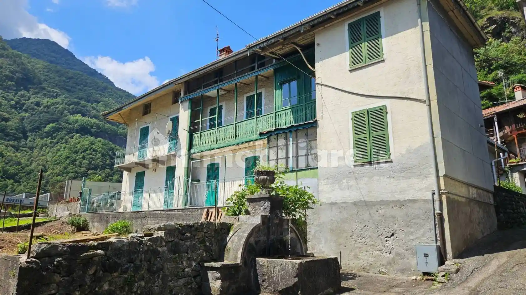 Villa in vendita a Varallo