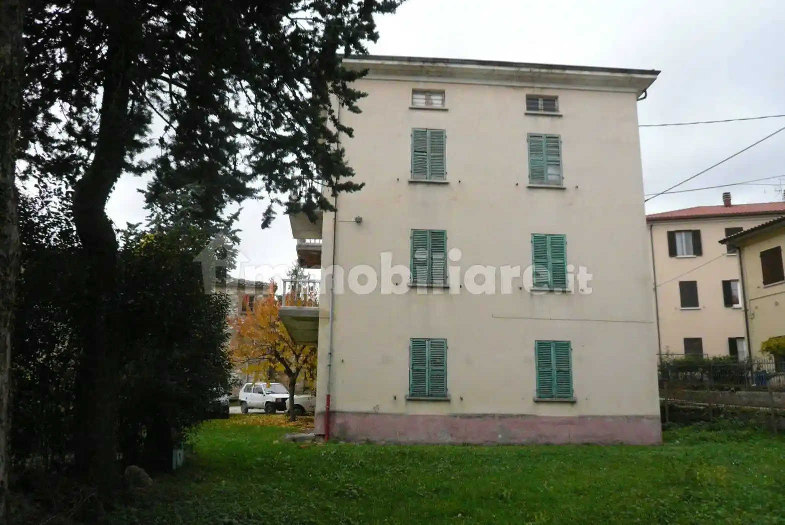 Palazzo - Edificio in vendita a Carpegna