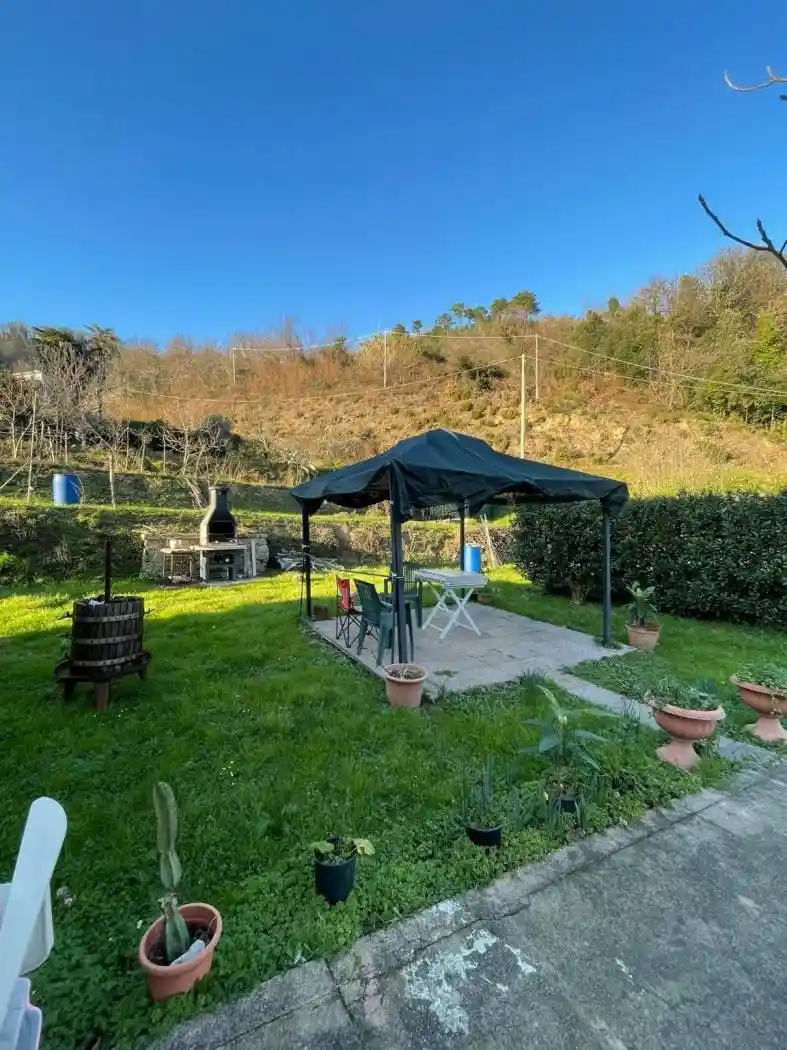 Villa in vendita a Follo