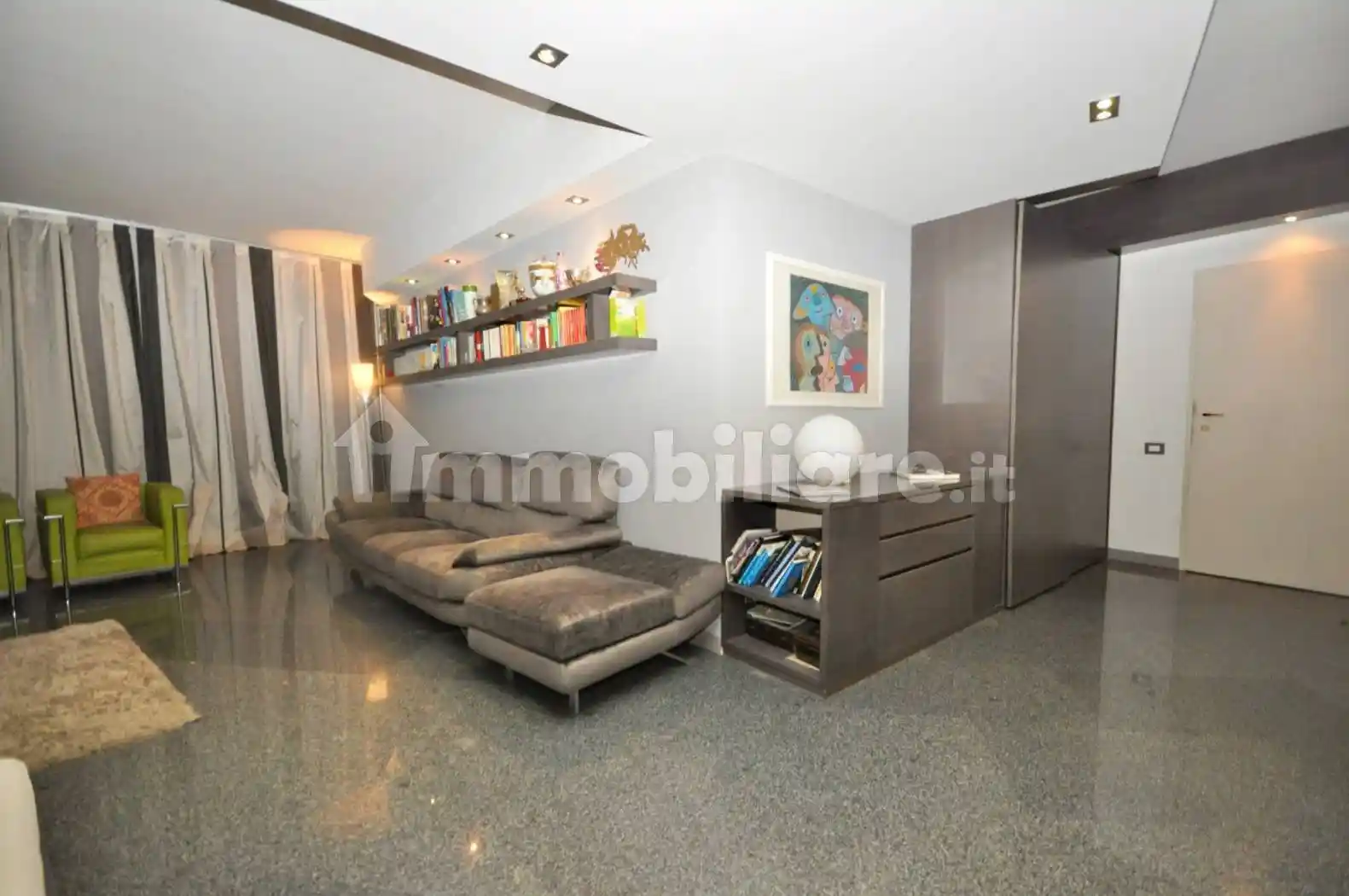 Appartamento in vendita a Novara