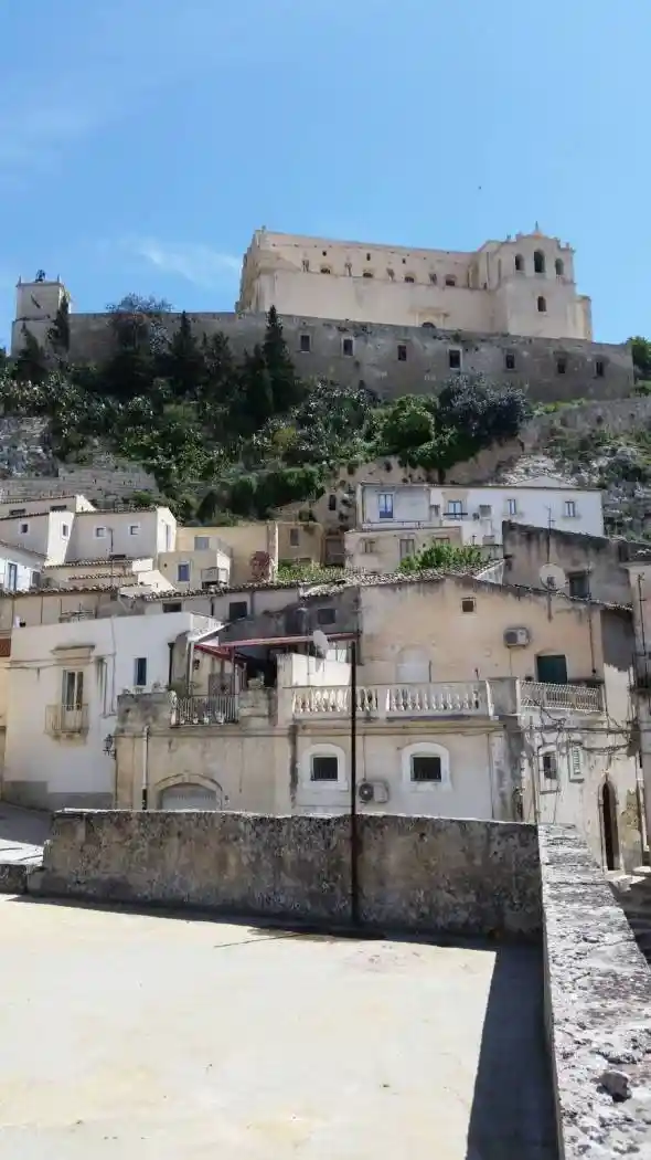 Casa indipendente in vendita a Scicli