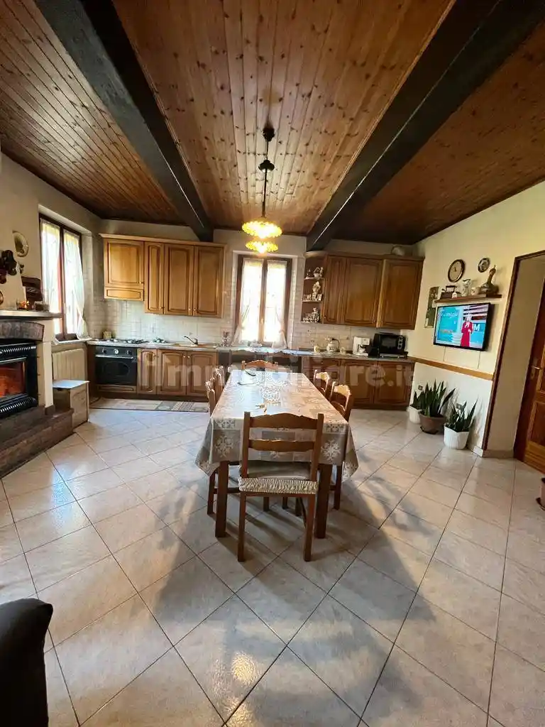 Rustico - Casale in vendita a Luzzara