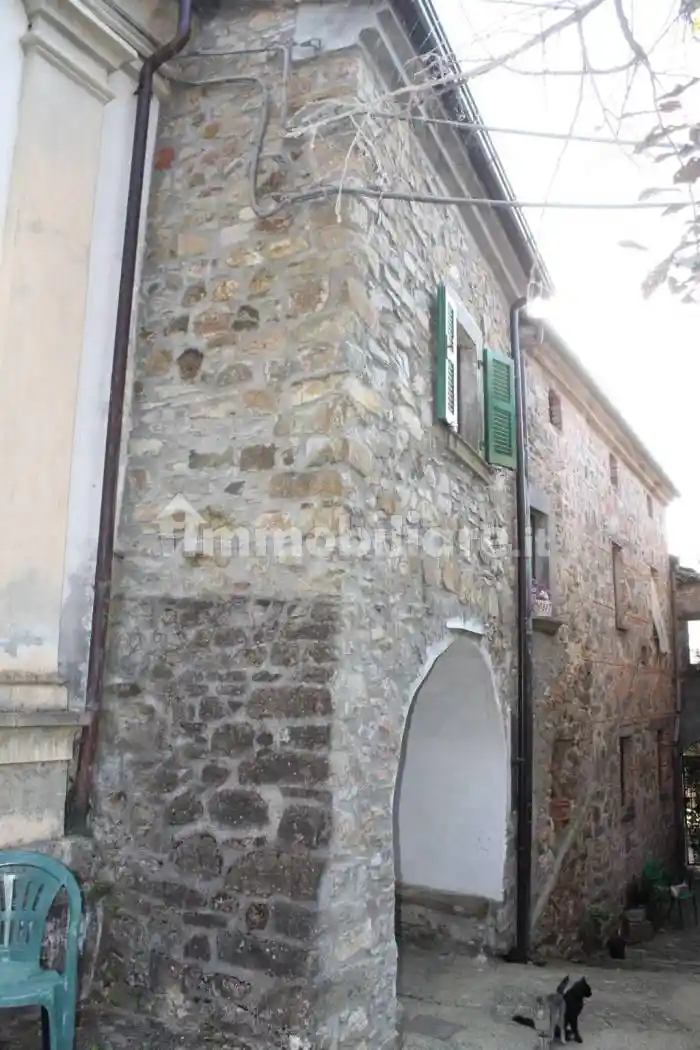 Appartamento in vendita a Filattiera