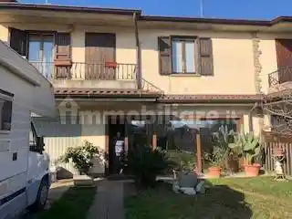 Villa a schiera via Vittorio Emanuele II, Fara Olivana con Sola - foto 3