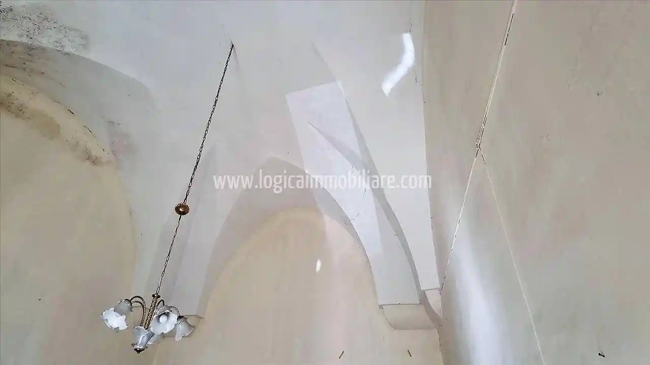 Casa indipendente in vendita a Campi Salentina