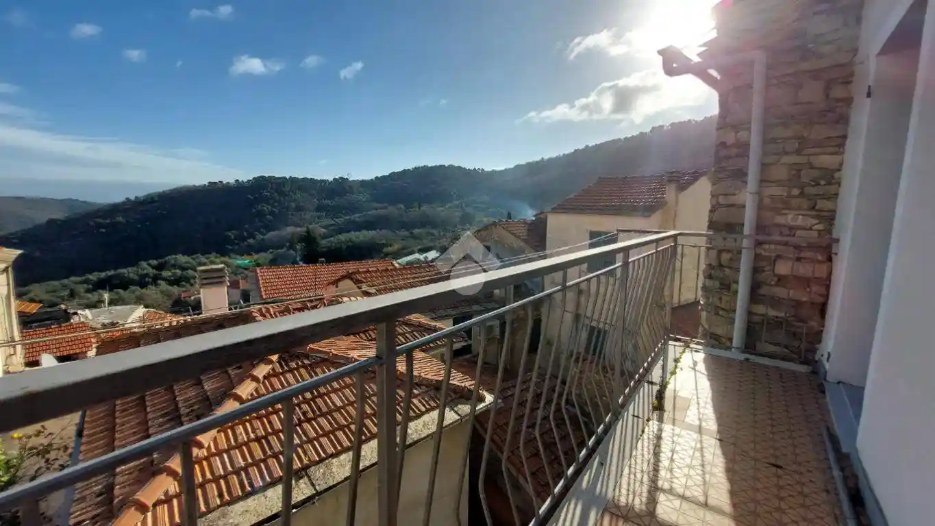 Rustico - Casale in vendita a Pietrabruna