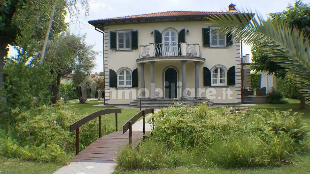 Villa in affitto a Forte dei Marmi