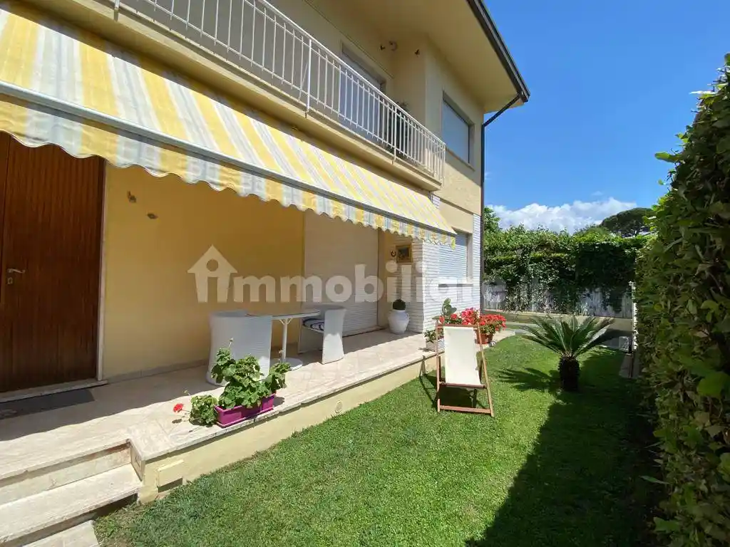 Villa in affitto a Forte dei Marmi