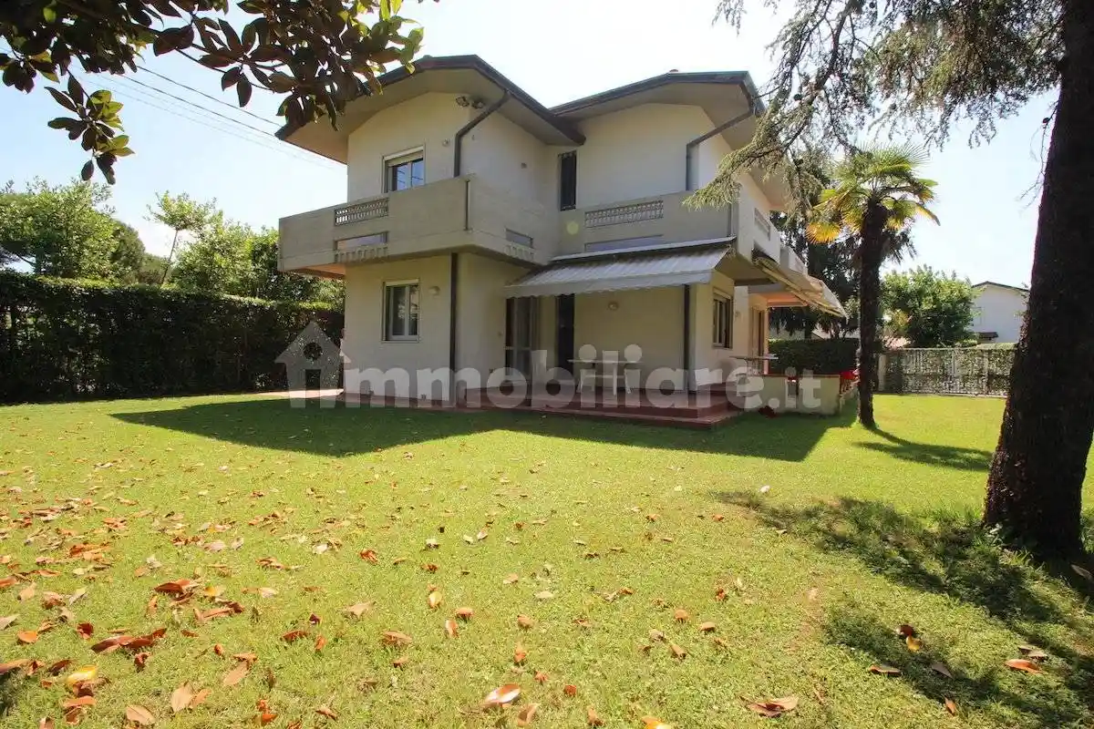 Villa in affitto a Forte dei Marmi