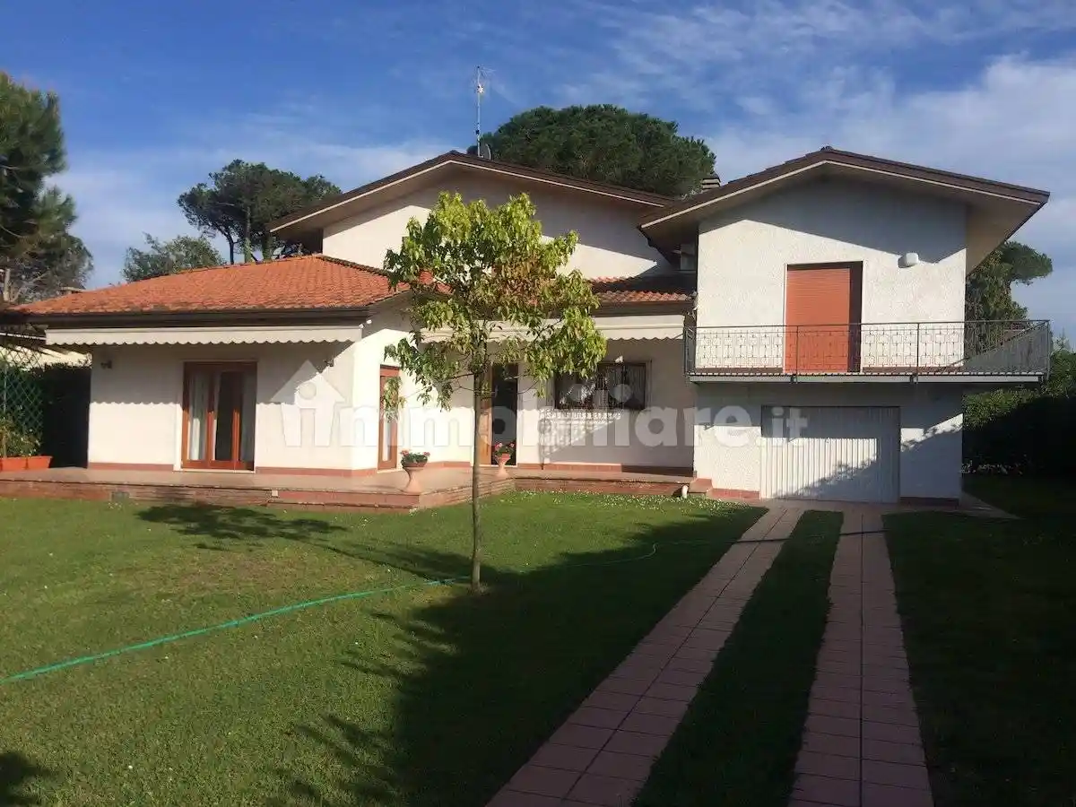 Villa in affitto a Forte dei Marmi