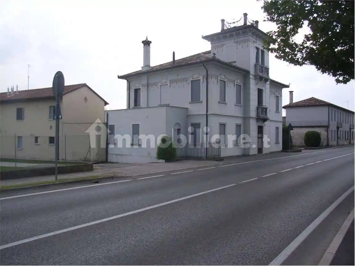 Villa in vendita a Volpago del Montello