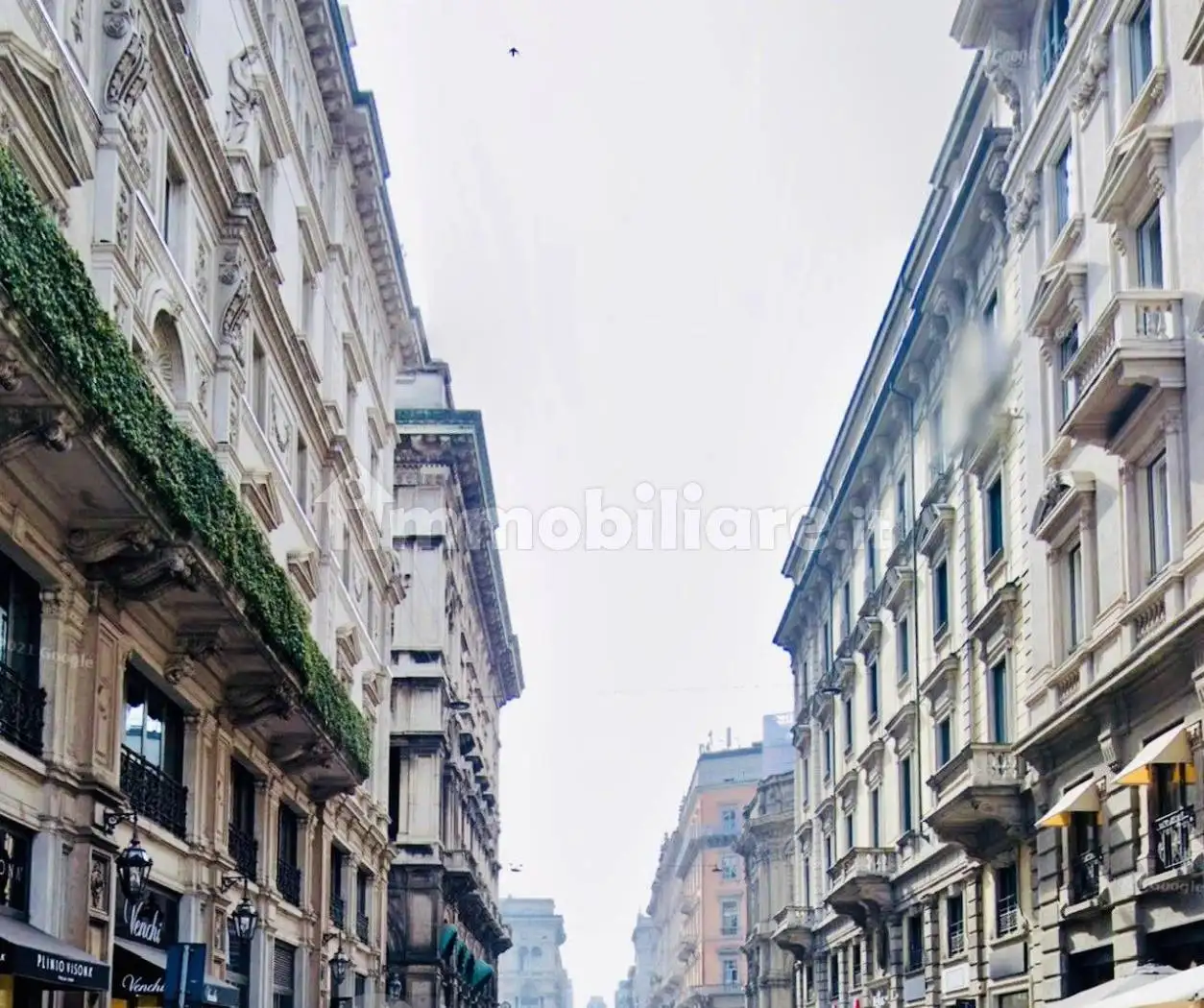 Building in vendita a Milan