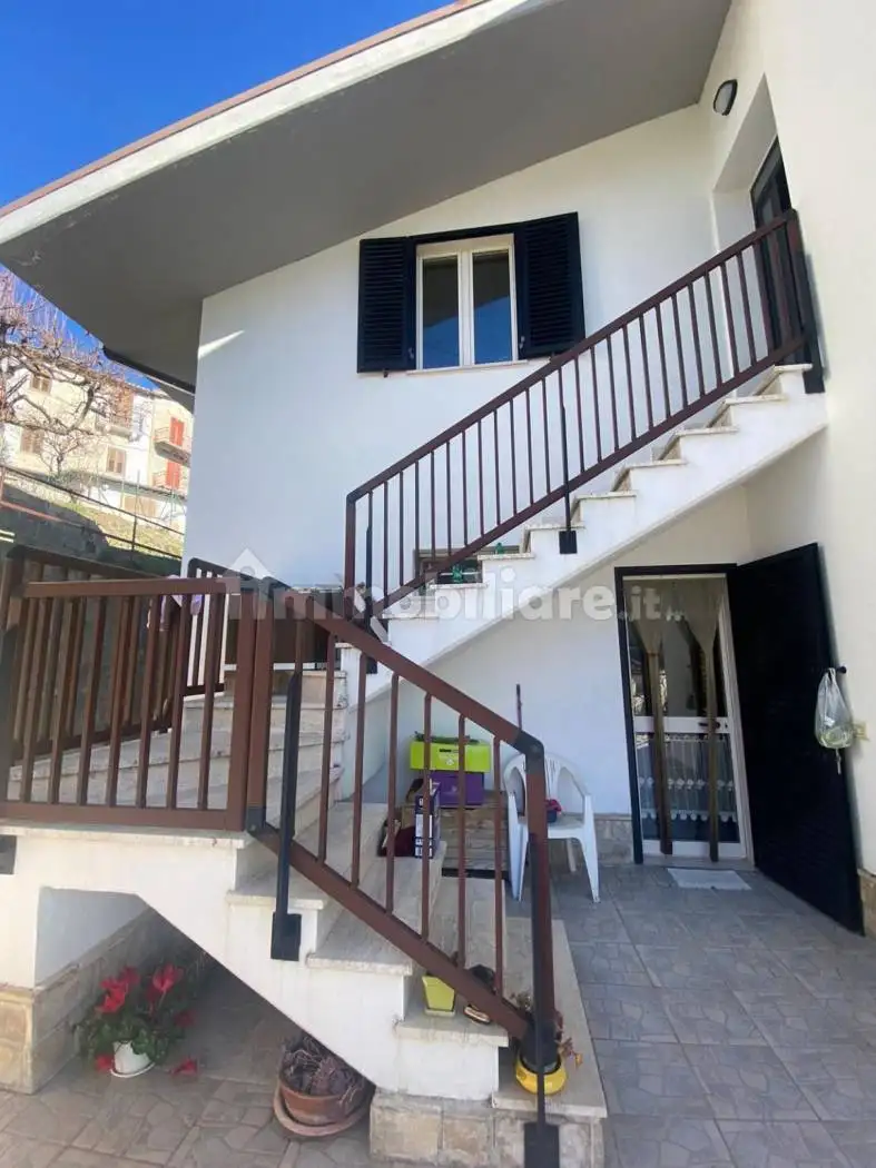 Villa in vendita a Civitella del Tronto