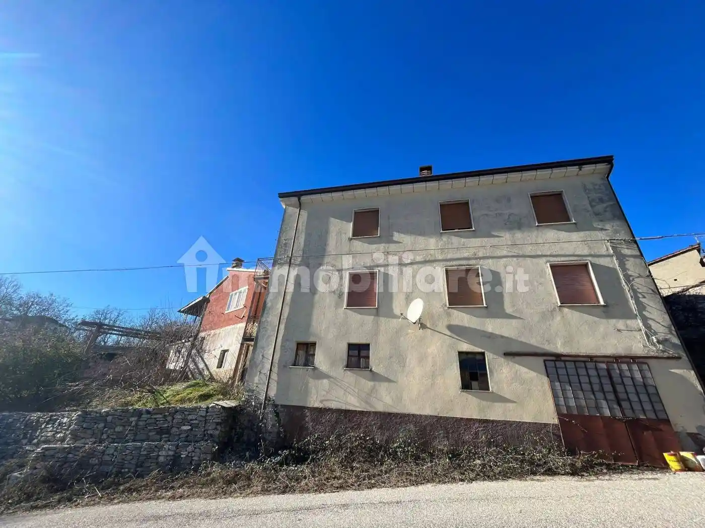 Casa indipendente in vendita a Alta Val Tidone
