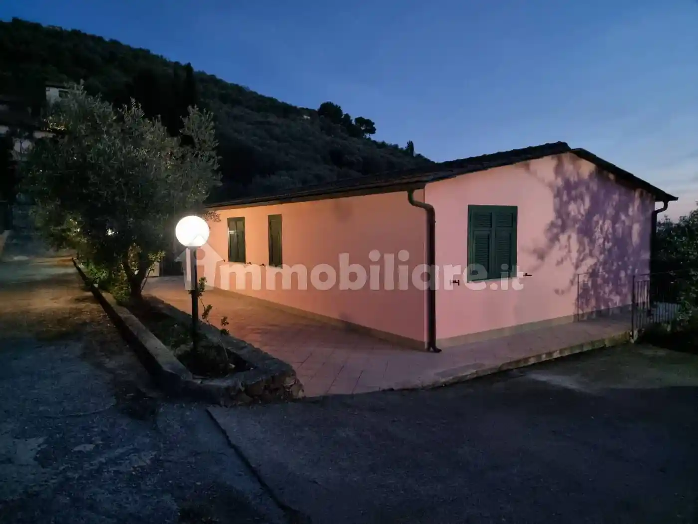 Villa in vendita a Imperia