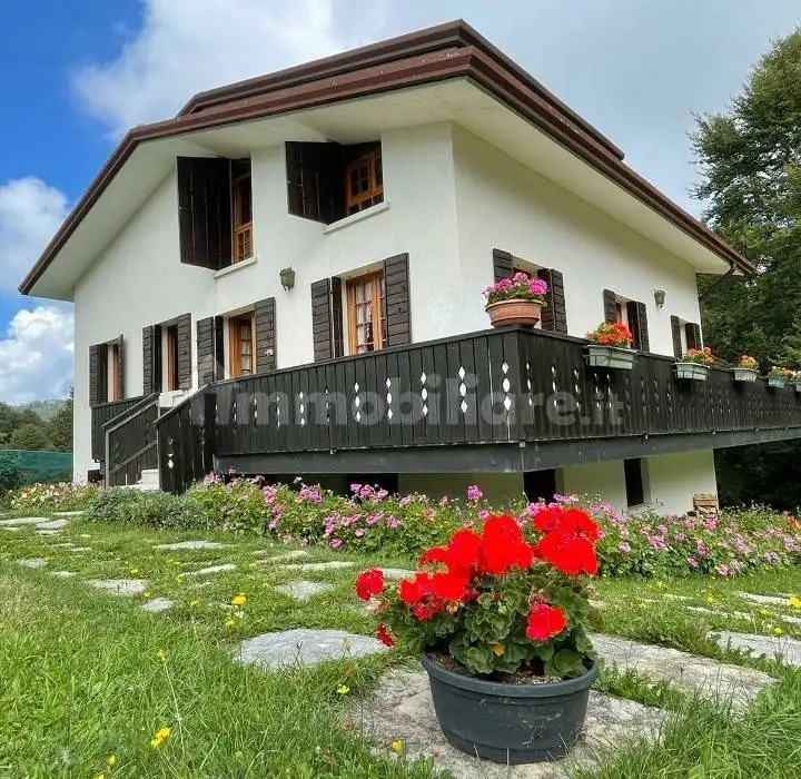 Villa in vendita a Solagna