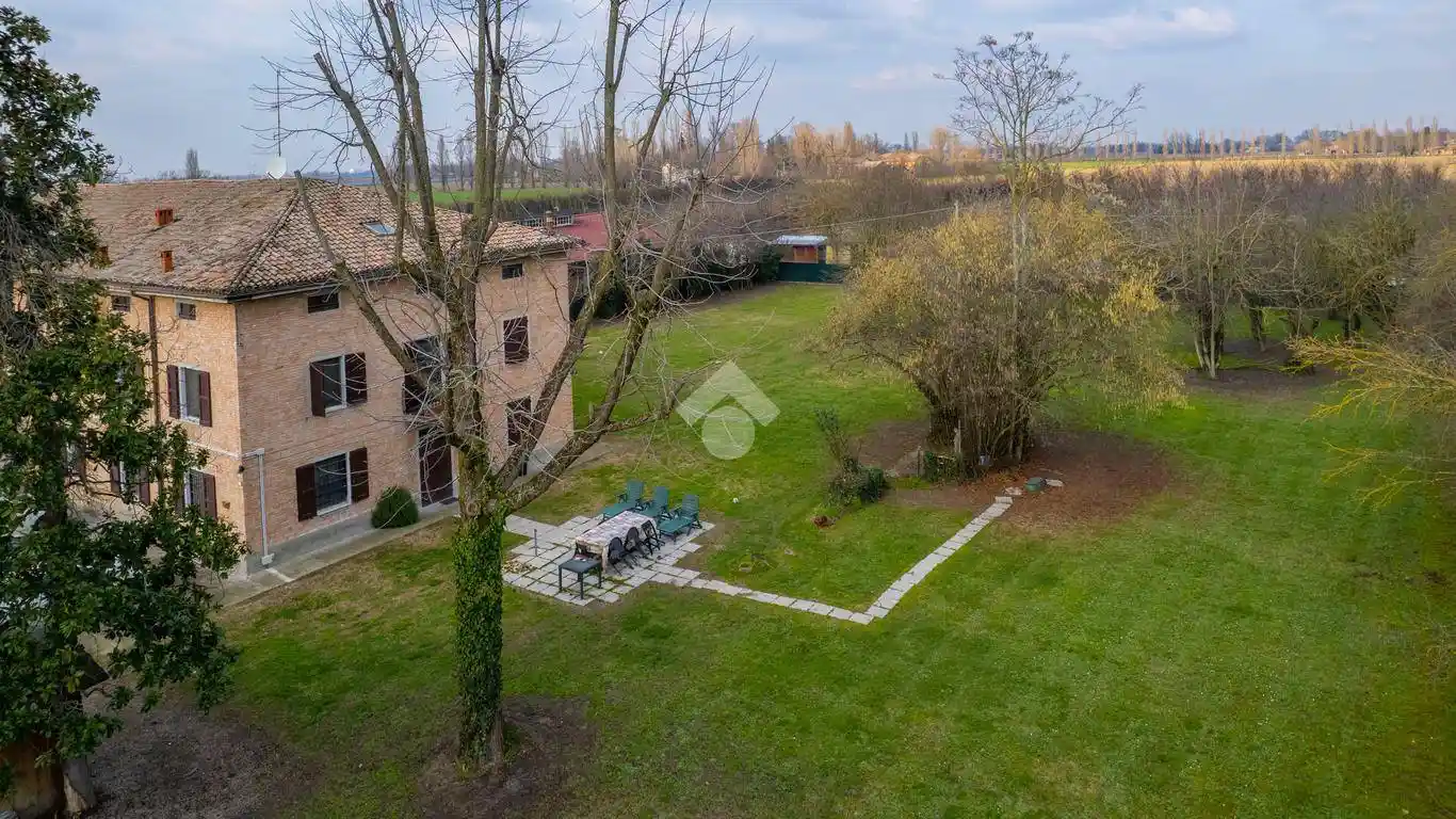 Rustico - Casale in vendita a Rubiera