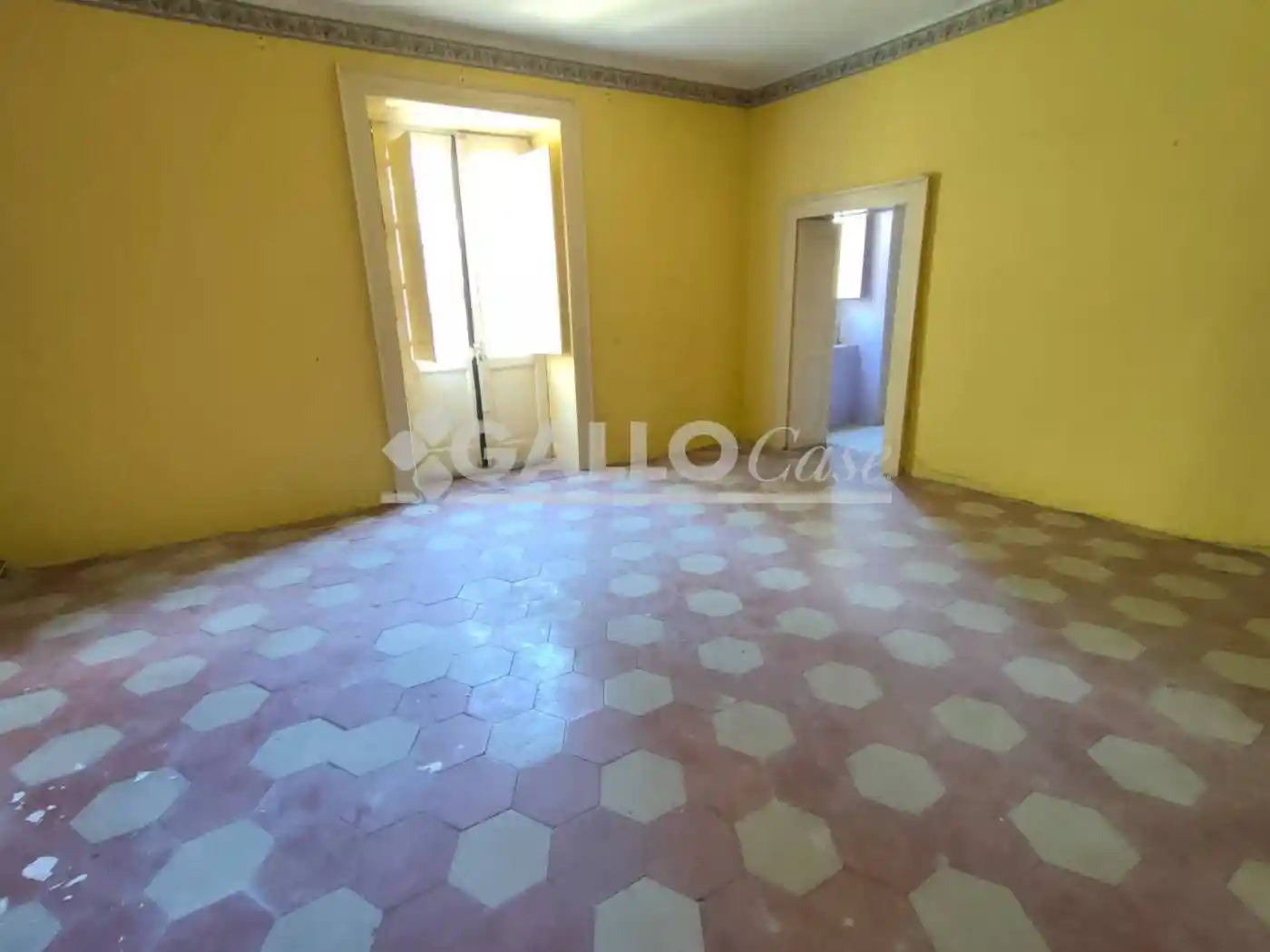 Trilocale Vico Marini Serra (alle spalle della Chiesa di San Gaetano), Centro Storico, Cosenza - foto 3