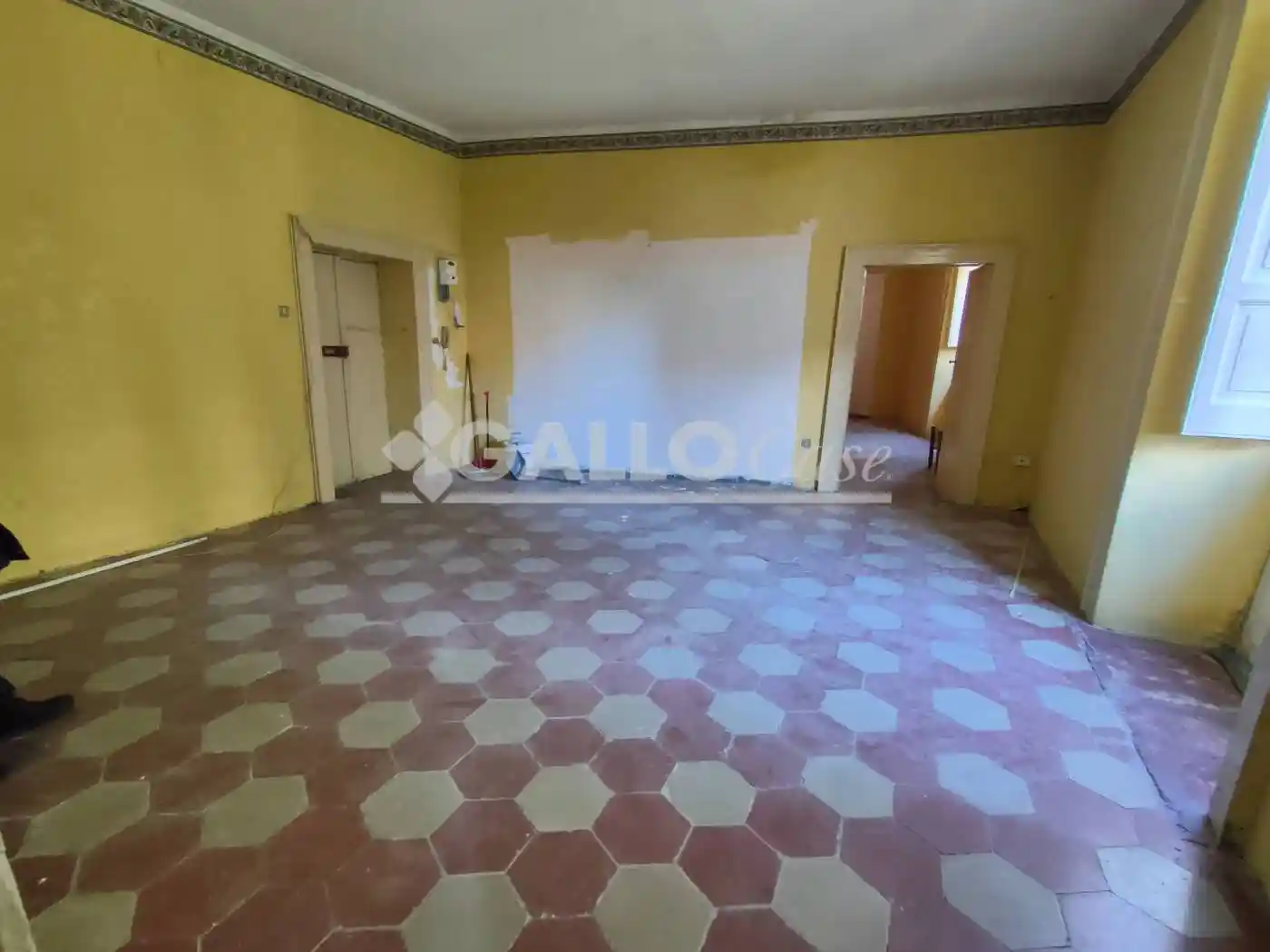 Trilocale Vico Marini Serra (alle spalle della Chiesa di San Gaetano), Centro Storico, Cosenza - foto 4