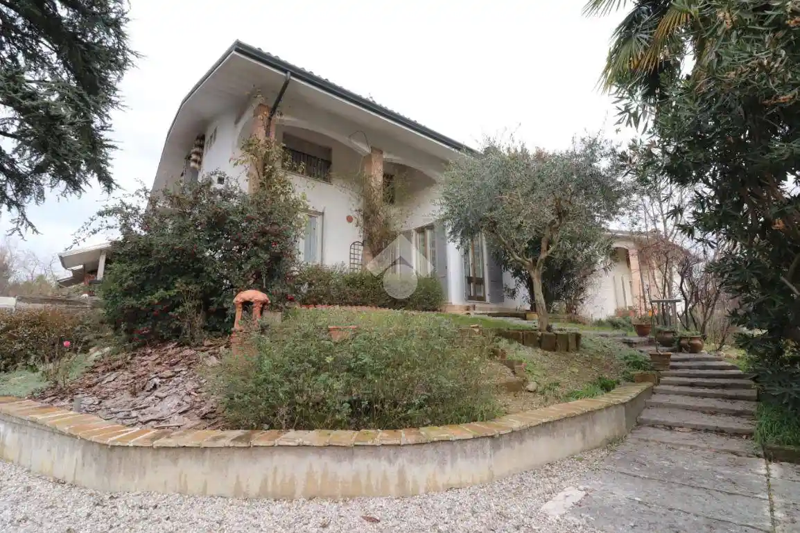Villa in vendita a Porto Mantovano