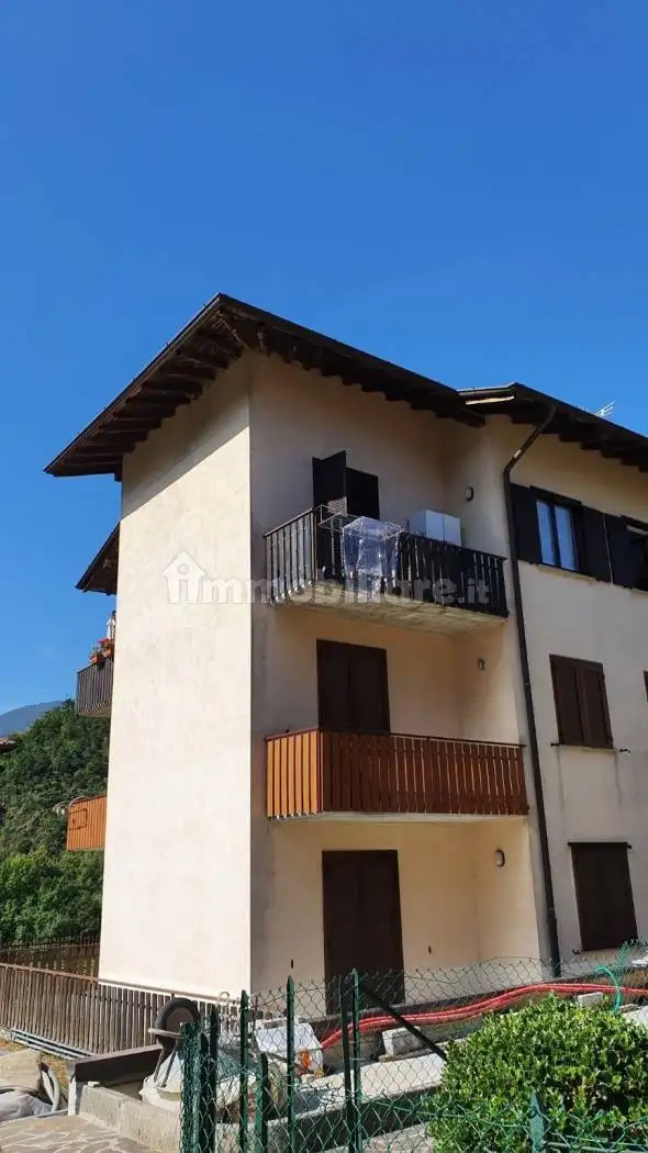 Quadrilocale buono stato, piano terra, Camerata Cornello - foto 4