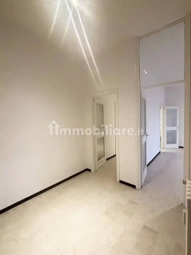 Trilocale piazza Alcide De Gasperi, Valletta Paiolo, Mantova - foto 2