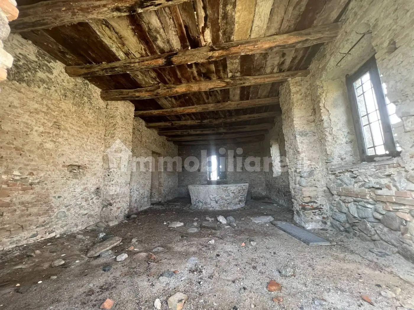 Rustico - Casale in vendita a Settingiano