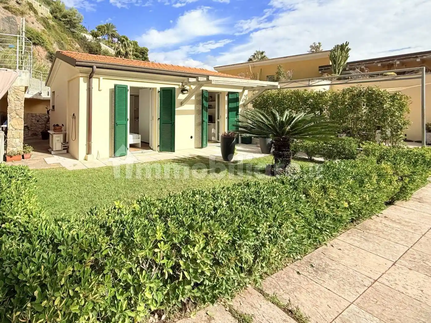 Villa in vendita a Bordighera