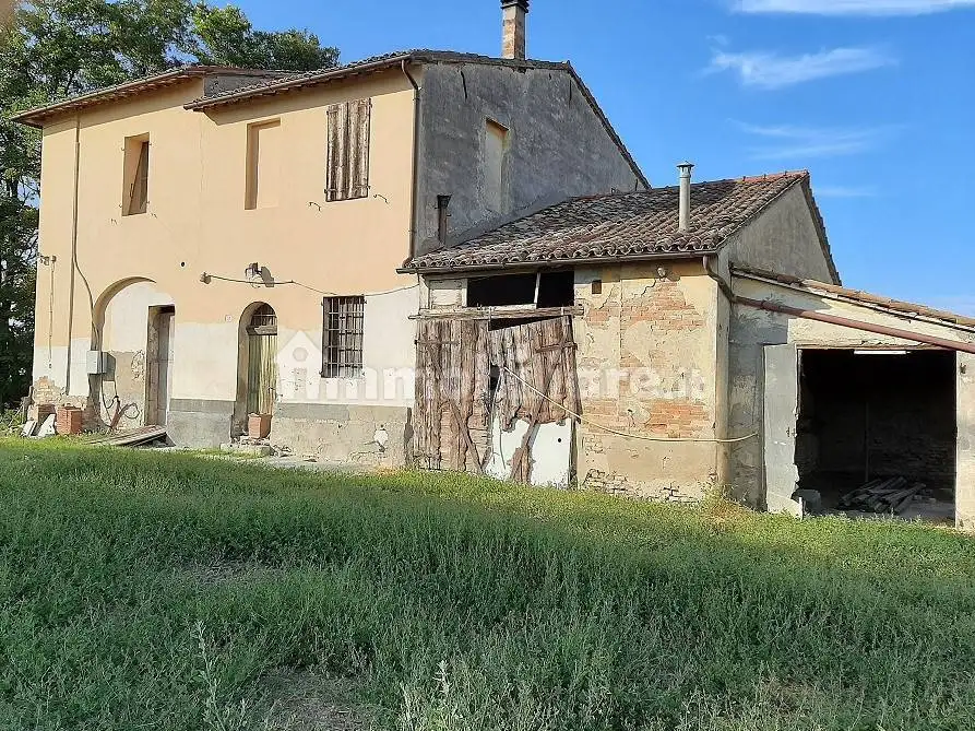 Rustico - Casale in vendita a Forlì