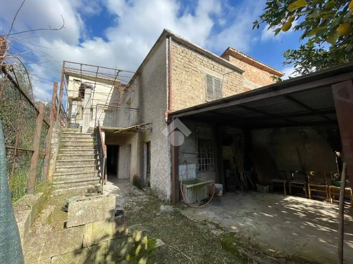 Casa indipendente in vendita a Cassino