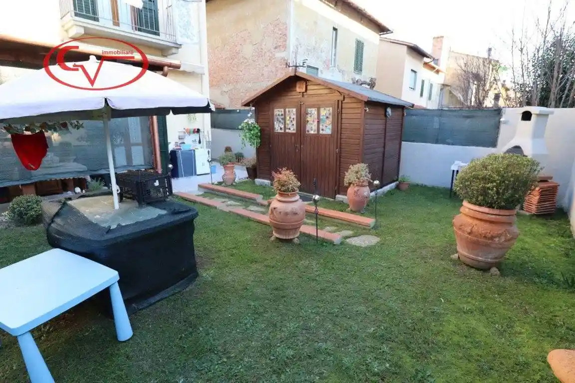 Casa indipendente in vendita a Montevarchi