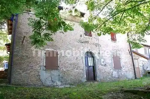 Rustico - Casale in vendita a Fanano