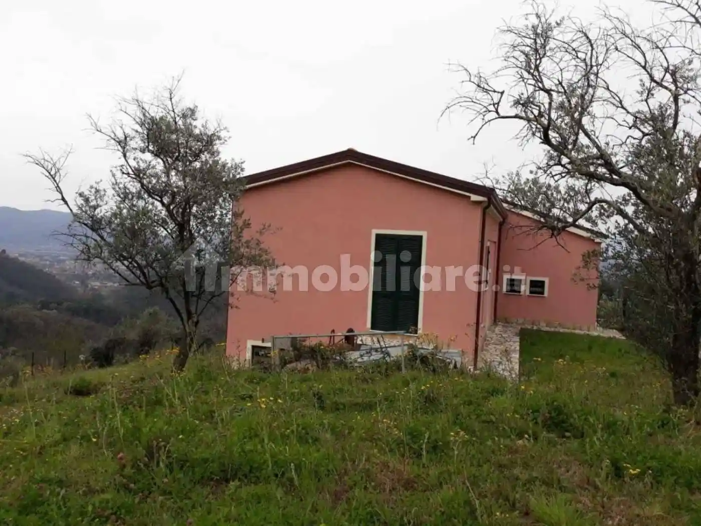 Villa in vendita a Sarzana