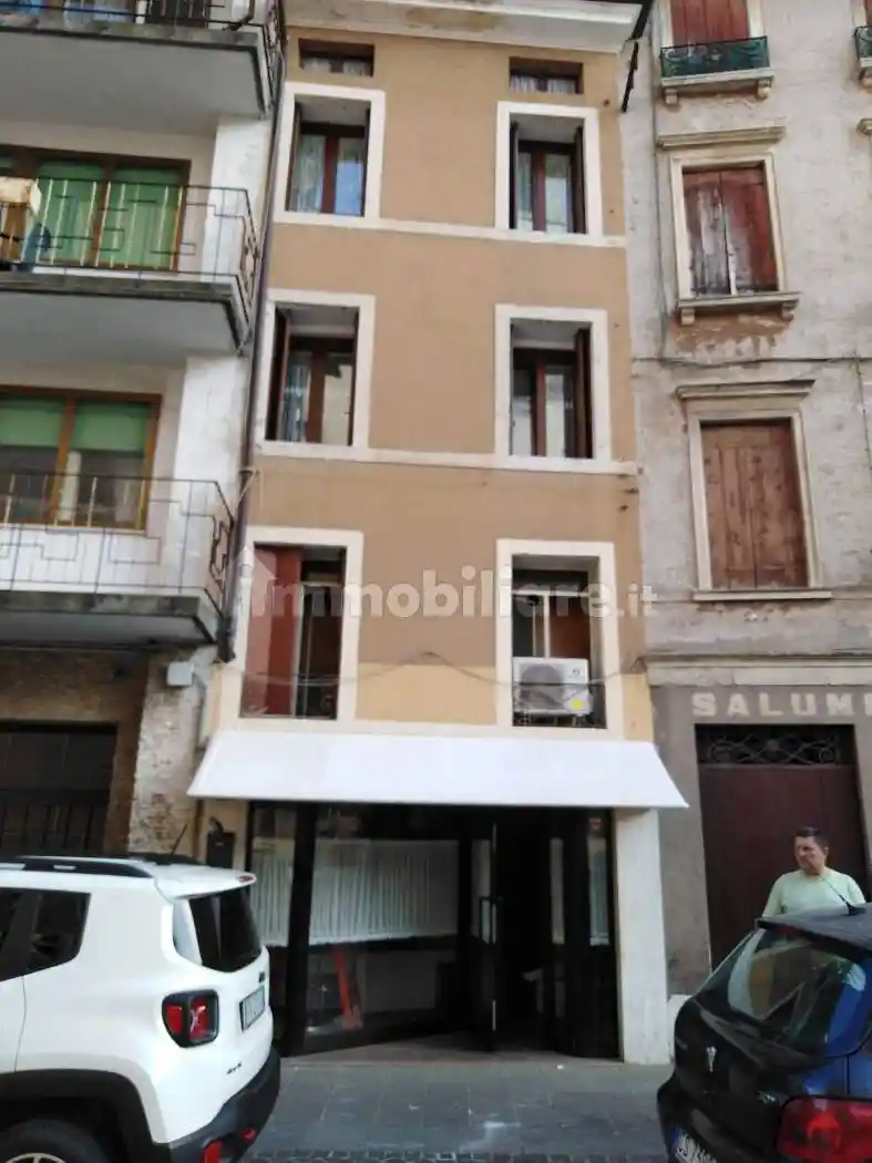 Villa in vendita a Schio