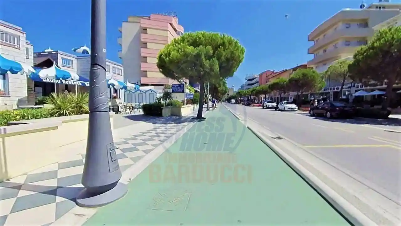 Palazzo - Edificio in vendita a Cesenatico