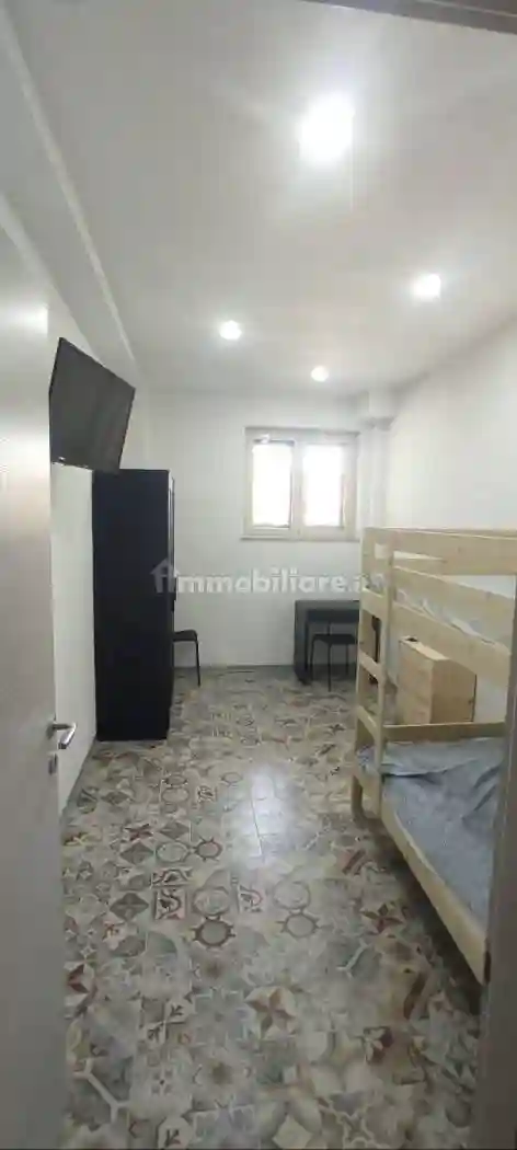 Palazzo - Edificio in Affitto - foto 4