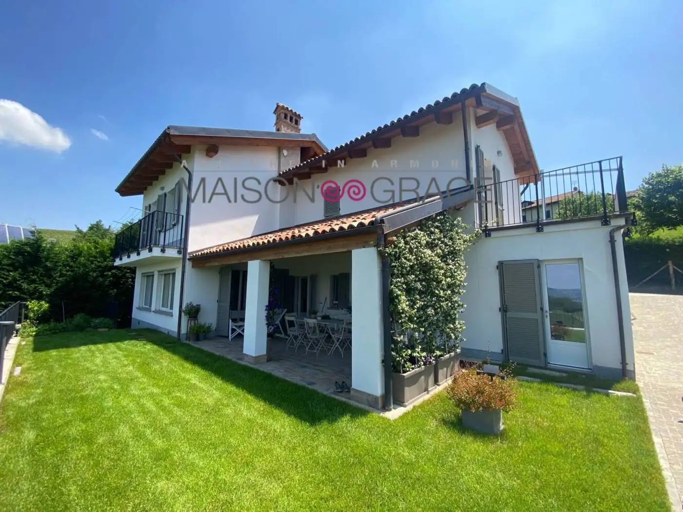 Villa in vendita a Alba