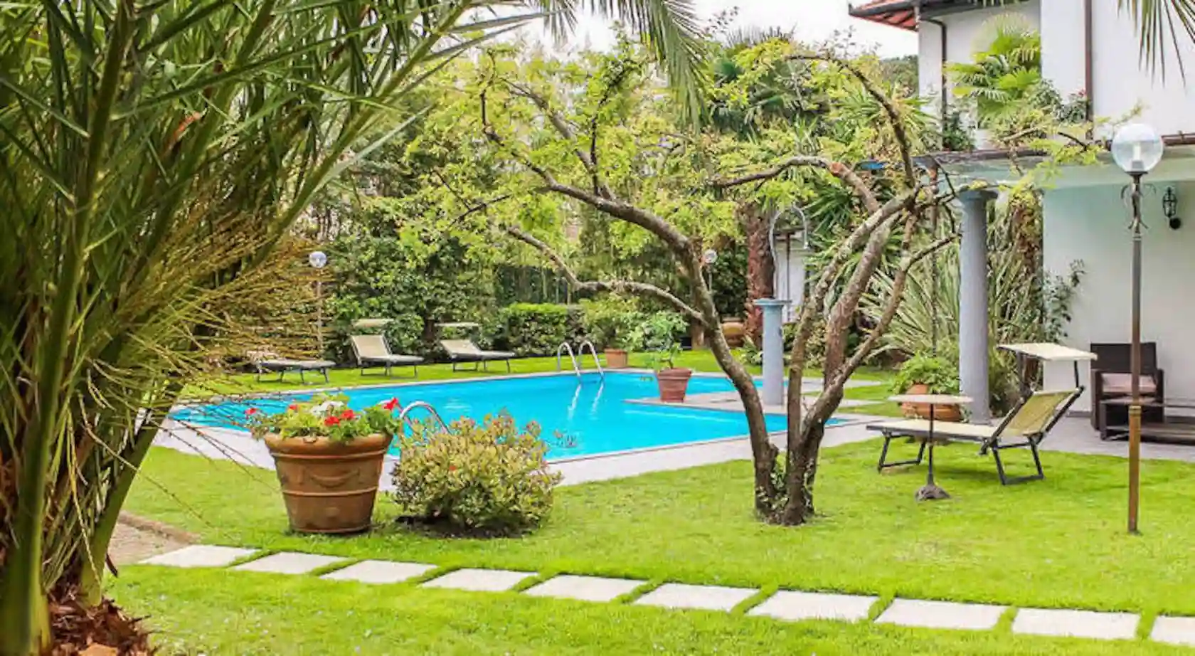 Villa - foto 2