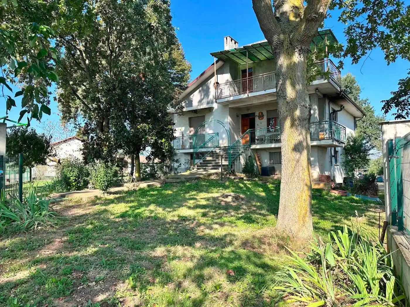 Villa in vendita a Sanfrè